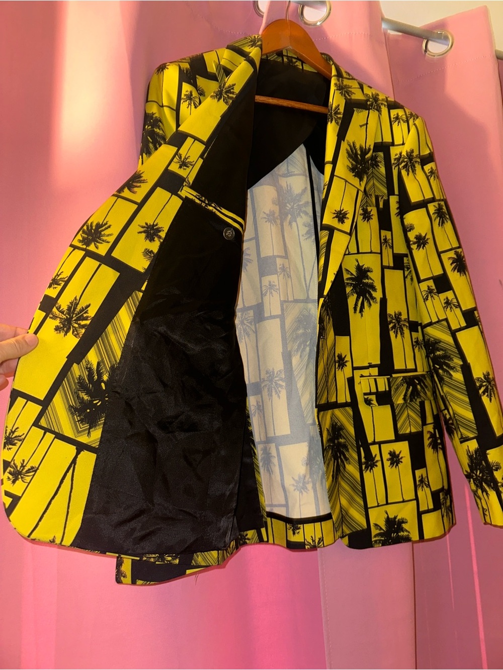 Versace Black and Yellow Palm-Print Blazer - Picture 6 of 16